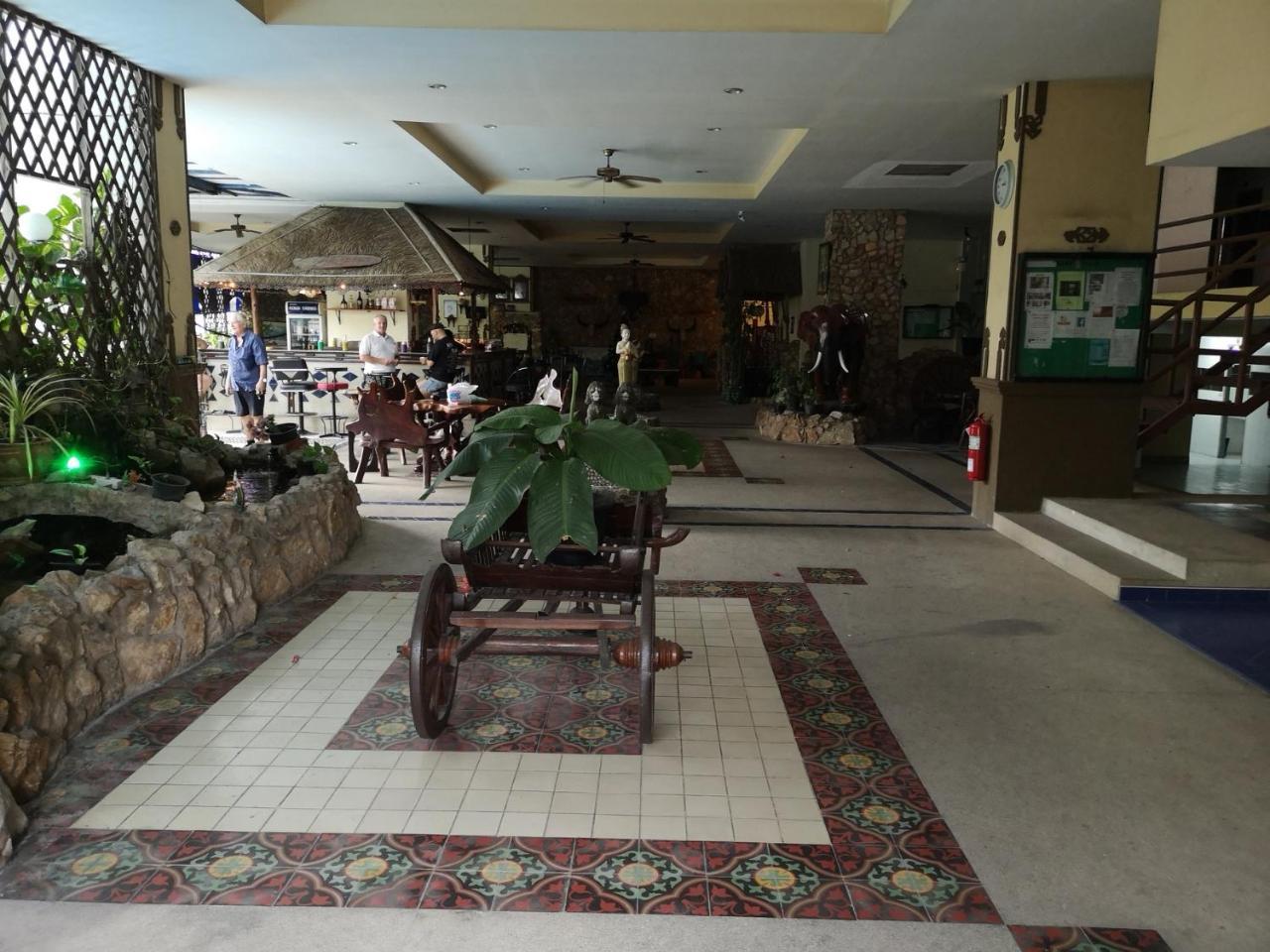 Villa Germania Pattaya Exterior photo