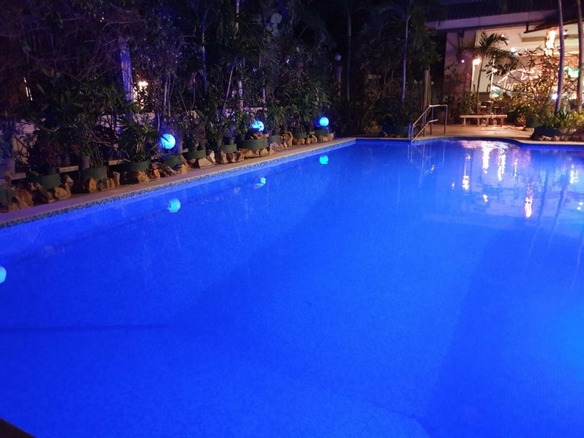 Villa Germania Pattaya Exterior photo